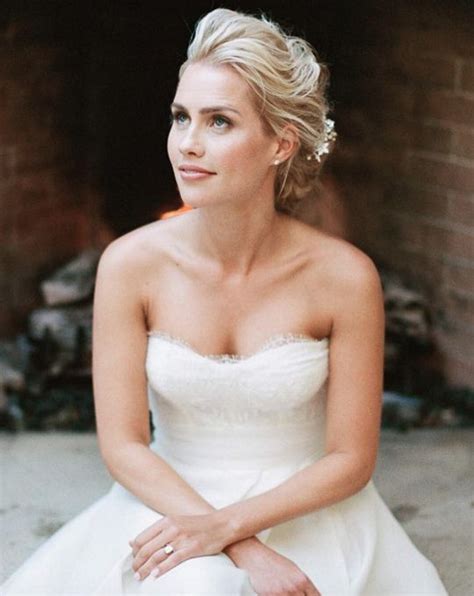 Diana's wedding dress will be displayed this summer at kensington palace as part of the 'royal style in the making' exhibition that will trace the history of royal fashion and the roles designers played in creating iconic fashion pieces. Claire Holt's Wedding dress. | Claire holt, Wedding ...