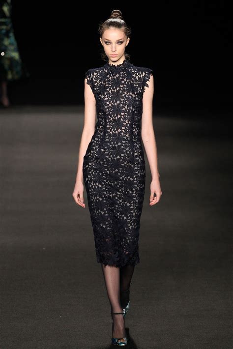 Monique Lhuillier Fall 2015 Ready To Wear Collection Vogue Fashion