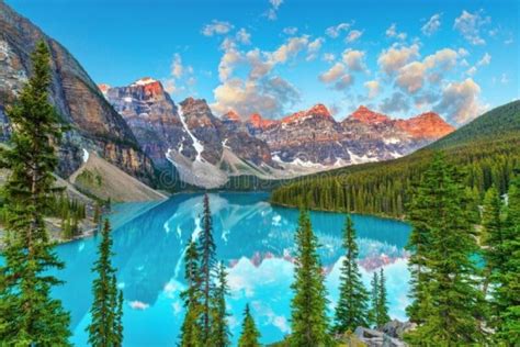 Solve Moraine Lake Banff Alberta Jigsaw Puzzle Online With 77 Pieces