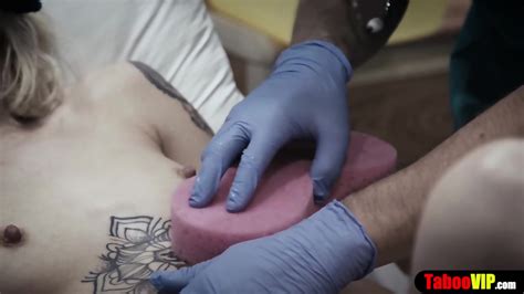 doctor gives patient a sponge bath and vaginal probe eporner