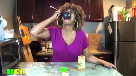 The Cinnamon Dubstep Challenge By GloZell And Her Big Behind