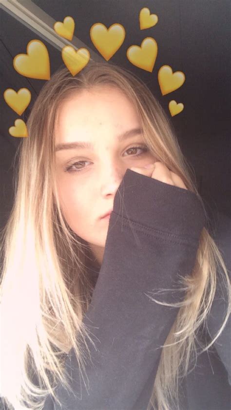 Pin By On Snapchat Blonde Girl Selfie Blonde Girl