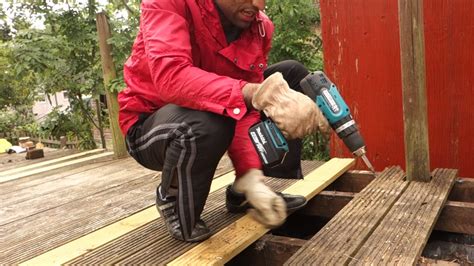 How To Remove A Old Decking Board Using Power Drill Youtube
