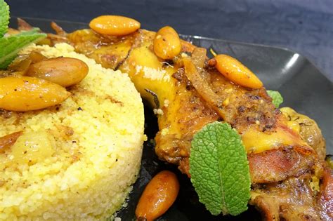 Tajine de poulet aux amandes