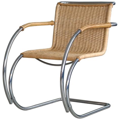 Mies studied with peter behrens, working alongside le corbusier and walter gropius; Mies van der Rohe MR20 Bauhaus Lounge Chair in Chromed ...