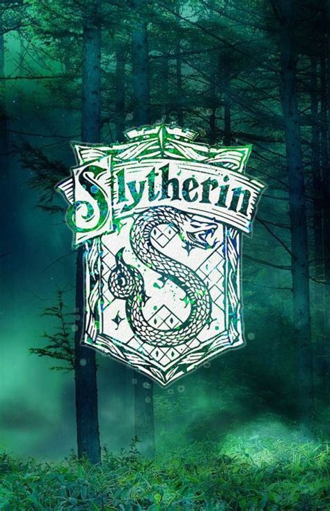 I tried a few on my desktop and it was so cool! Harry Potter - Harry Potter Wallpaper Slytherin ...