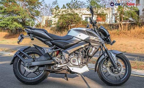 2017 Bajaj Pulsar Ns200 First Ride Review Carandbike