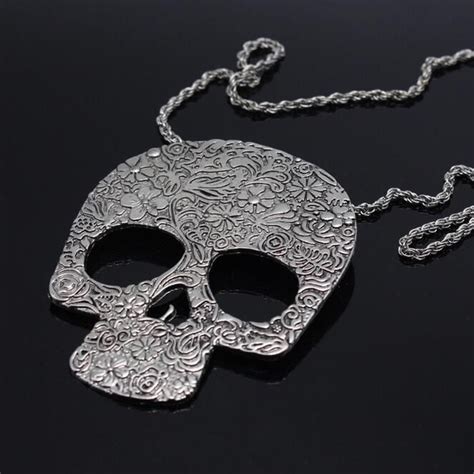 Wholesale Punk Style Large Skull Necklace Skeleton Necklace Skull Head