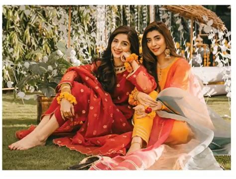 urwa hocane and mawra hocane shoot for their brand uxm reviewit pk