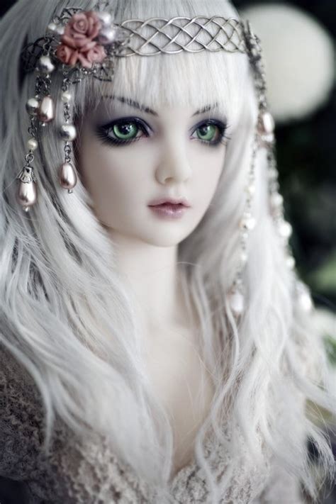 Multimedia World The Most Beautiful Dolls In The Universe