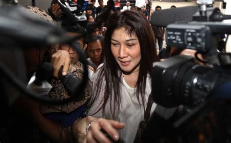 Istri Kedua Adiguna Kasus Perusakan Oleh Flo Sudah Clear Tribunnews Com
