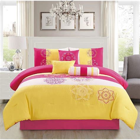 Queen size beds of all shapes and sizes are waiting for you right here. This Carlotta 7-piece Comforter Set from Elight Home is an ...