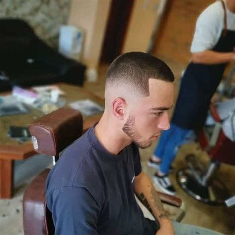 40 Awesome Low Fade Haircuts For Trendsetters 2023 Guide