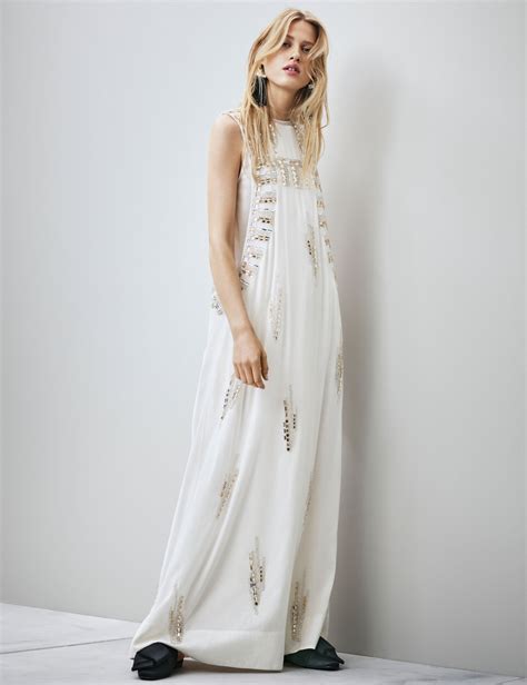 Es gibt jetzt brautkleider bei h&m und sie sind sooo schön! H&M launches new Eco collection with wedding dresses from £150