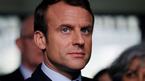 Profile Emmanuel Macron