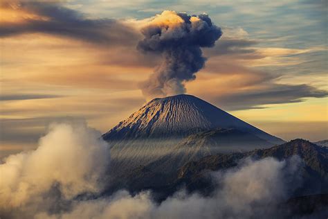The mountain stages minor eruptions (like in the. 1920x1080px | free download | HD wallpaper: Indonesia ...