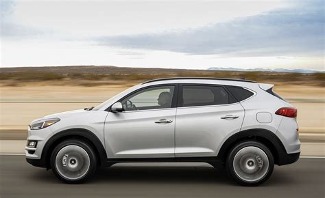 Hyundai's compact tucson comes with a healthy list of standard features and plenty of available options for picky shoppers. Refreshed styling, new technology, and an increased price ...