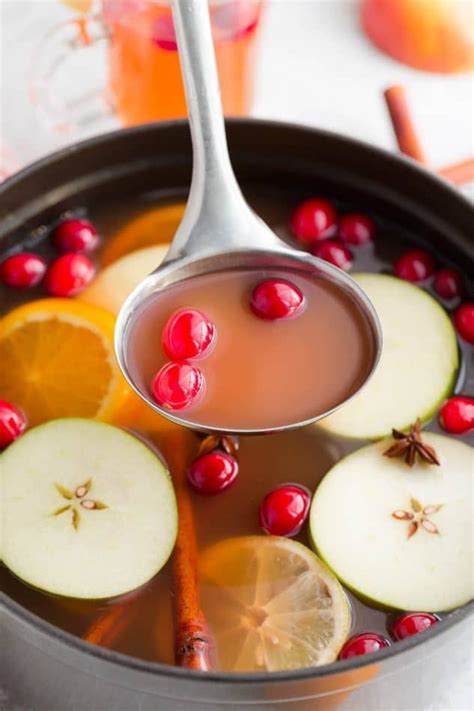 This Easy Homemade Apple Cider Recipe Is The Perfect Easy Drink For