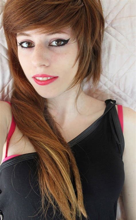Redhead Girl Naked Selfie
