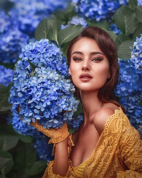 Glamour By Ilona Baimova Medlinyelle Love Flowers My Flower Flower Girls Images Instagram