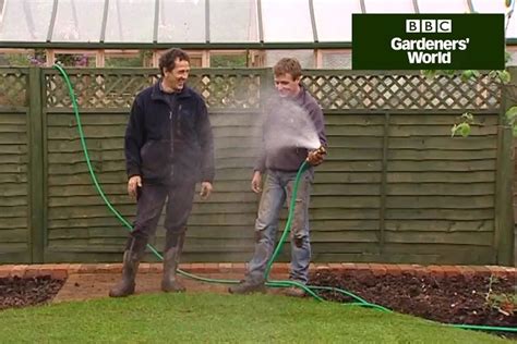 How To Lay Lawn Turf Video Guide Bbc Gardeners World Magazine