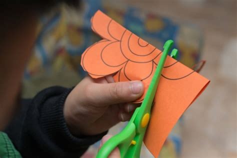 Using arts and crafts arts in English lessons | TeachingEnglish