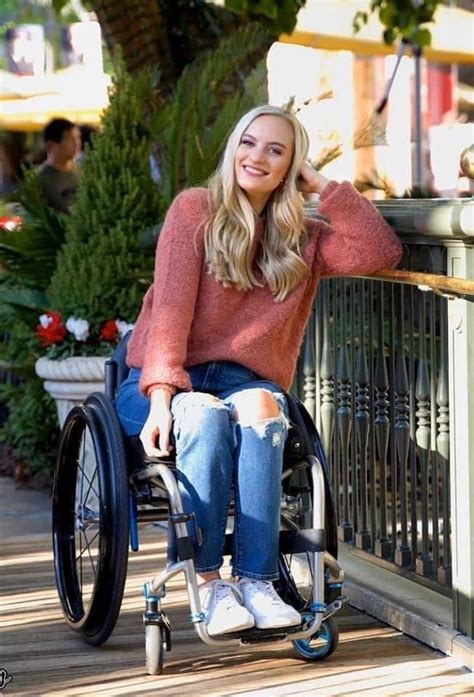 Pin By Kevin Broomfield On Wheelchair Beauties Wheelchair Women