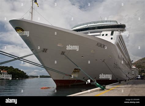 Aurora Cruise Ship Hi Res Stock Photography And Images Alamy