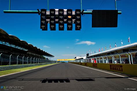 Another formula 1 season kicks off at the australian grand prix as 10 racing teams vie for the podium. TravelRacing | GP Ουγγαρίας: Τι να δεις στη Βουδαπέστη ...