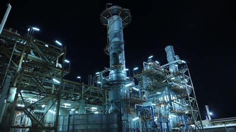 Persian Gulf Bid Boland Gas Refinery Irans Energy Power On Display Amid Sanctions
