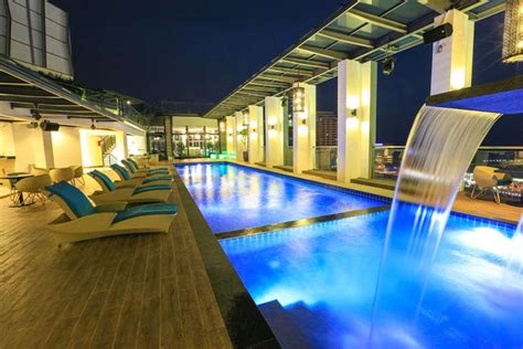 A restaurant, an outdoor pool, and a fitness center are available at this hotel. 10 Hotel Bajet Terbaik di Melaka Yg Murah & Selesa (Bawah ...