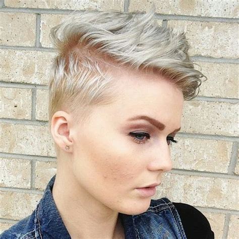 9 Latest Short Hairstyles For Women With Fine Hair