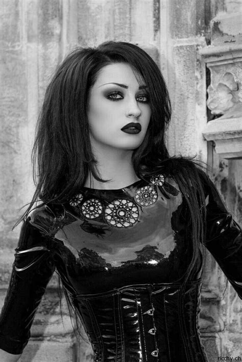 Pin By JETHRO On NIKY VON MACABRE Sexy Latex Goth Girls Goth Beauty