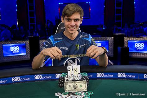 Fedor holz's sick run during 2016 and 2017 will likely go down in poker history as one of the best while still at the aussie millions poker championship, fedor holz finished third and pocketed a. Fedor Holz nouvel extra-terrestre du poker, déjà retraité
