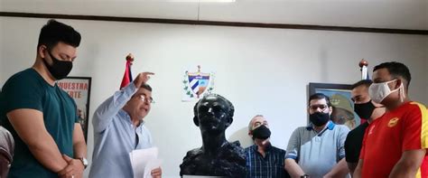 12 hours ago · se registran manifestaciones y enfrentamientos en las afueras de la embajada de cuba en chile por el mostrador 16 julio, 2021. Embajada de Cuba en Costa Rica conmemora el 152 ...