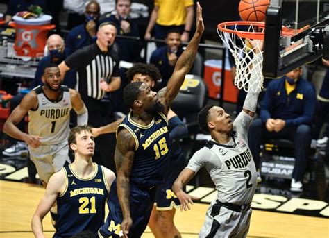 The Michigan Wolverines Basketball Program Rose In Today S Ap Poll