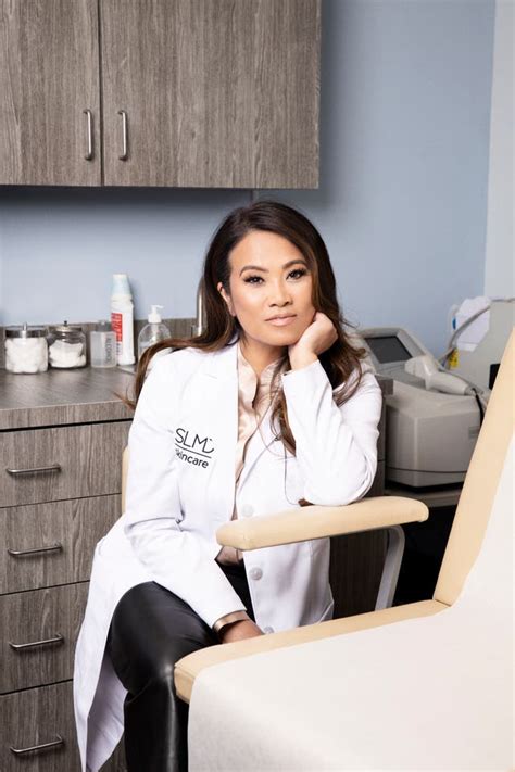 Dr Pimple Popper Reveals Her 5 Ultimate Acne Dos And Donts Including