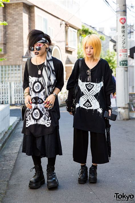 harajuku goth street styles w oversized m e t shirts barokue and demonia tokyo fashion