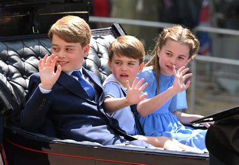 Queen S Jubilee Prince George Princess Charlotte Prince Louis Arrive At Trooping The Colour