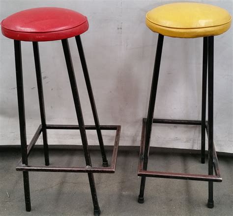 Shop a wide selection of fixed bar stools & counter stools in a variety of colors, materials and styles to fit your home. Fixed Height Bar/Cafe Stools Lot - Lot 1092987 | ALLBIDS
