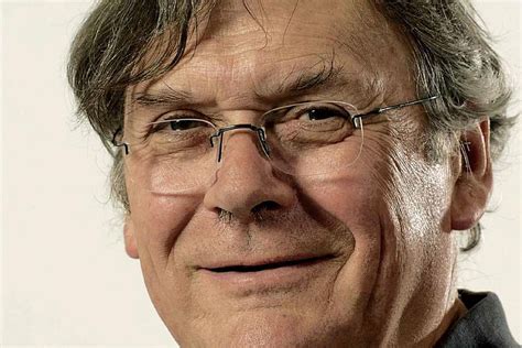 Nobel Prize Winning Professor Tim Hunt Resigns After Sexist Remarks About Girls In Lab The Verge