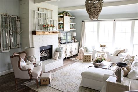 Get inspired with farmhouse, living room ideas and photos for your home refresh or remodel. Home cottonstem.com