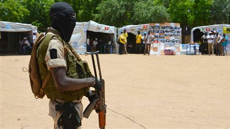 Nearly 6000 Extremists Surrender In Northeast Nigeria Army