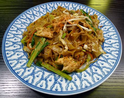 Pad Thai Recipe. All Variations - Levana Cooks
