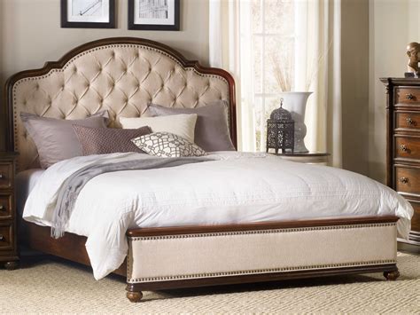 Maybe you would like to learn more about one of these? Hooker Furniture Leesburg Rich Traditional Mahogany Queen ...