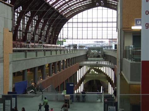 Maybe you would like to learn more about one of these? Bahnhof Antwerpen-Centraal - Antwerpen