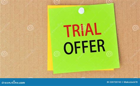 Trial Offer Written On Green Paper And Pinned On Corkboard Stock Image