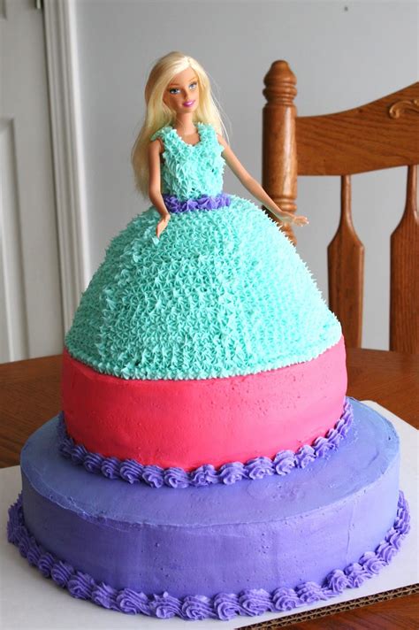 This year is going to be great with a lovely cake which you can make yourself! Say It Sweetly: Barbie Cake - 08/11/2010