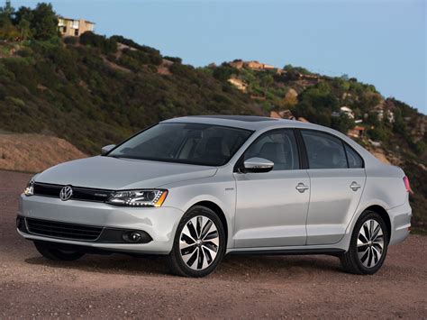 Because it was redesigned for 2019, the jetta's tech and safety features remain fresh. VOLKSWAGEN Jetta specs & photos - 2010, 2011, 2012, 2013 ...