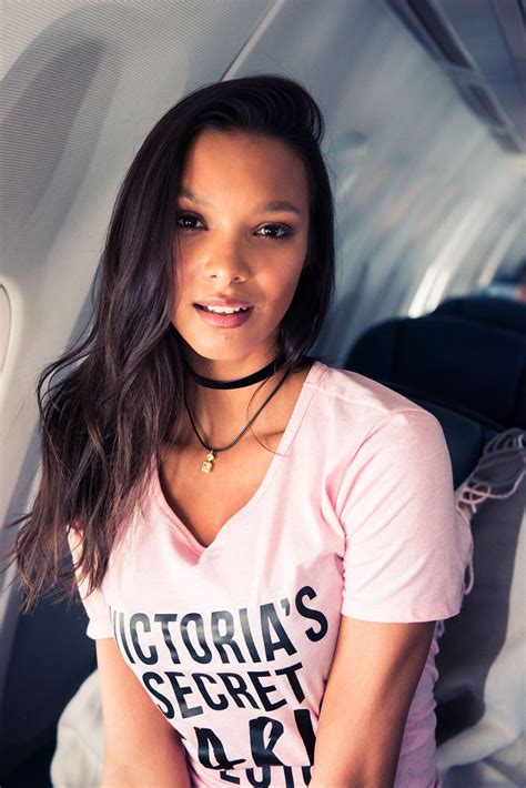 This Is What Its Like To Fly To Paris With Victorias Secret Angels Lais Ribeiro Victoria